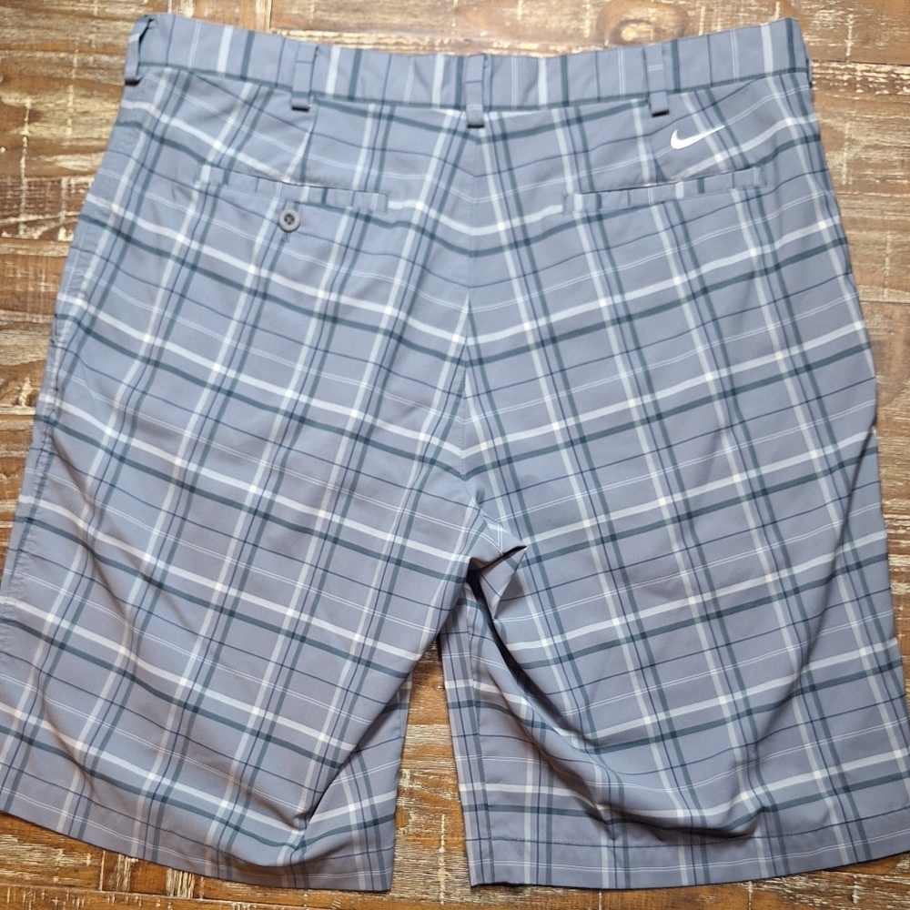 Nike Men's Golf Short Gray with Pattern Size 36 with‎ Swoosh Logo